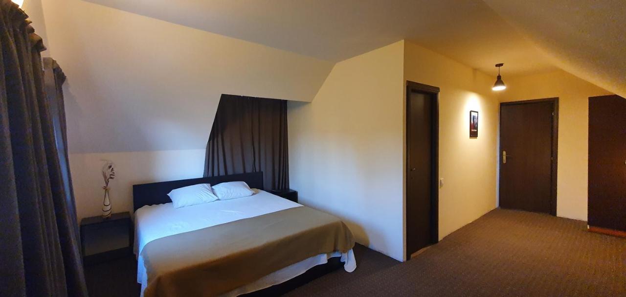 Forest Inn Izvorani Екстериор снимка